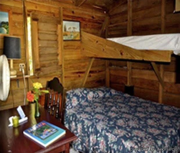 Secret Cabins At Firefly Beach Cottage ネグリル エクステリア 写真